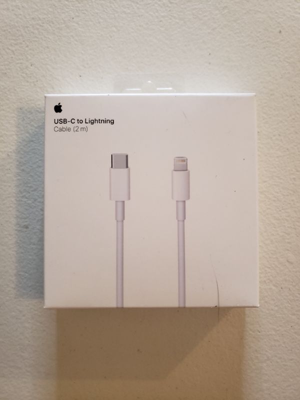 Photo 2 of Apple USB Type-C to Lightning Cable (6.6')