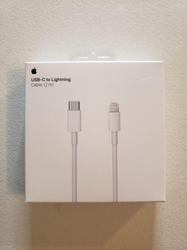 Photo 2 of Apple USB Type-C to Lightning Cable (6.6')