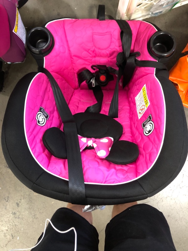 Photo 2 of Disney Baby Apt 50 Convertible Car Seat, Mouseketeer Minnie
