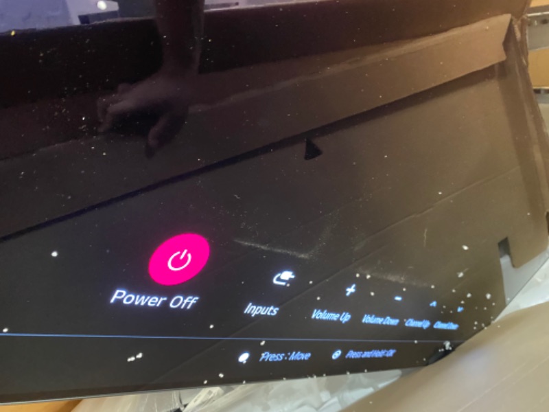 Photo 2 of LG OLED55CXPUA Alexa Built-In CX 55" 4K Smart OLED TV (2020)
