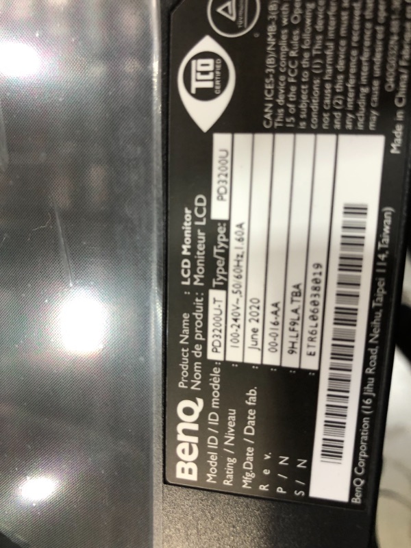 Photo 10 of 32IN LCD 3840X2160 1000:1 4K USB DVI HDMI GREY 100% SRGB 10BIT