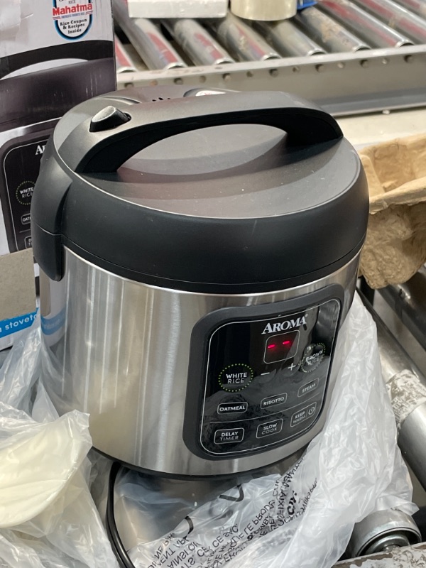 Photo 2 of Aroma Housewares ARC-994SB 2O2O Model Rice & Grain Cooker Slow Cook, Steam, Oatmeal, Risotto, 8-cup cooked/4-cup uncooked/2Qt, Stainless Steel

