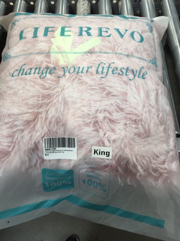 Photo 2 of 
LIFEREVO Luxury Plush Shaggy Duvet Cover Set (1 Faux Fur Duvet Cover + 2 Pompoms Fringe Pillow Shams) Solid, Zipper Closure (King, Ombre Pink)
Size:King
Color:Ombre Pink
