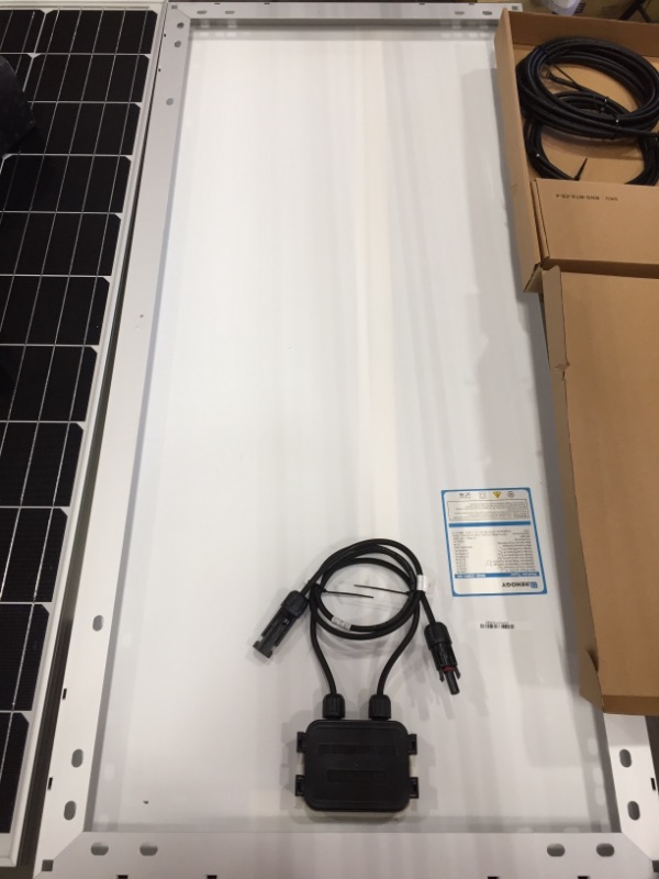 Photo 1 of Renogy 400W 12V Solar Panel Monocrystalline Off Grid Starter Kit with 30A Wanderer Charger Controller
