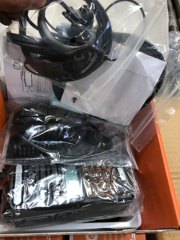 Photo 1 of BaoFeng UV-9R Dustproof Waterproof IP67 Transceiver Walkie Talkie Two Way Radio 