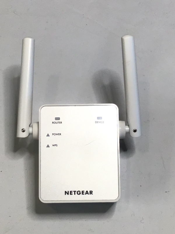 Photo 2 of NETGEAR EX3700-100UKS AC750 WiFi Range Extender 802.11n/ac 1-Port Wall-plug External Antennas