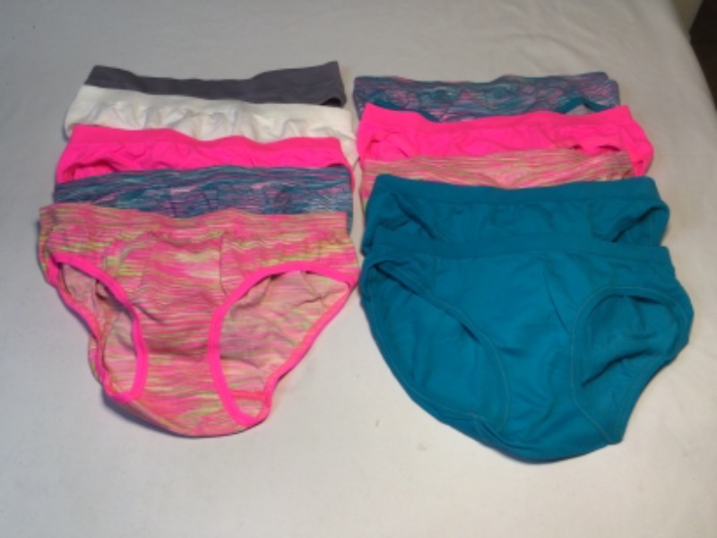 Photo 1 of Fruit of the Loom Girls Underwear- 10 PACK- Assorted Colors- Size 6/8