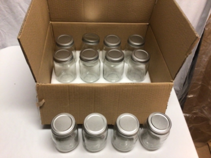 Photo 1 of 12 Pack- 16 oz Mason Jars with Silver Screw Top Lids