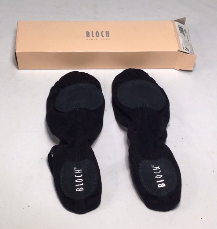Photo 1 of Bloch Dance Women's Pro Elastic Canvas Split Sole Ballet Shoe/Slipper Black- Size 7
