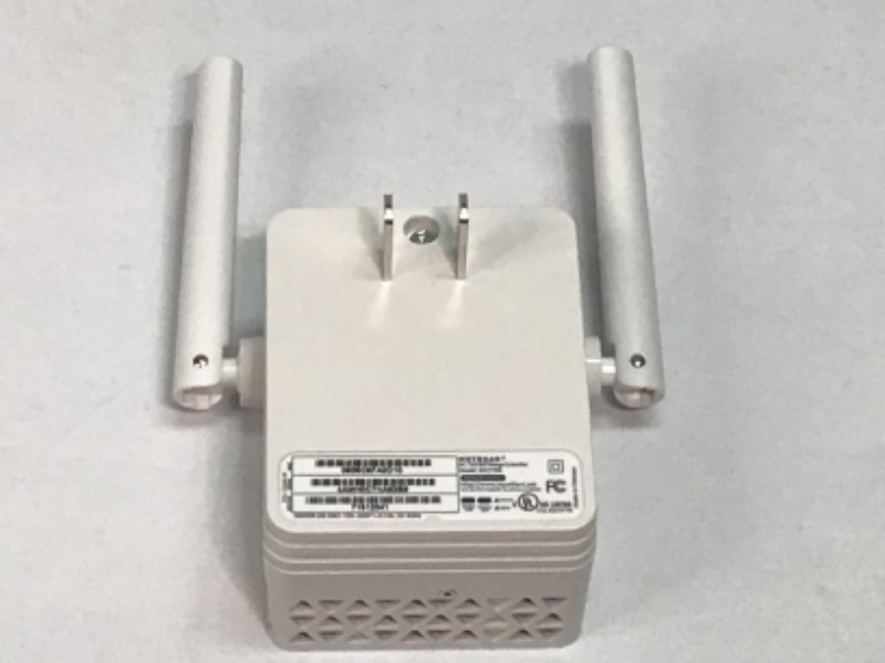 Photo 3 of NETGEAR AC750 Dual Band Gigabit Wi-Fi Range Extender EX3700