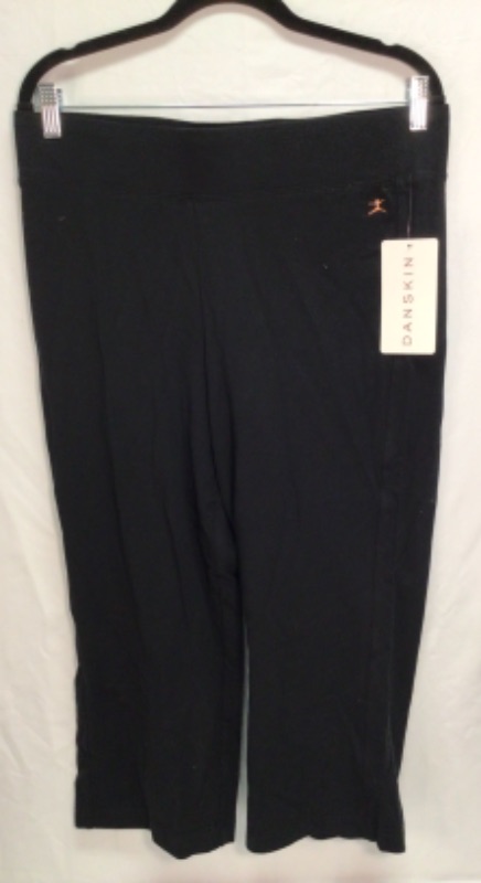 Photo 2 of Danskin Capri Yoga Leggings-No Pockets- Black-Size Large