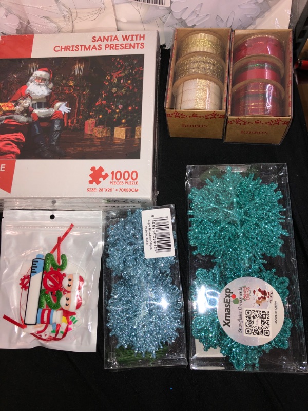 Photo 2 of 10PC LOT
MISC CHRISTMAS ITEMS, SOLD AS IS 