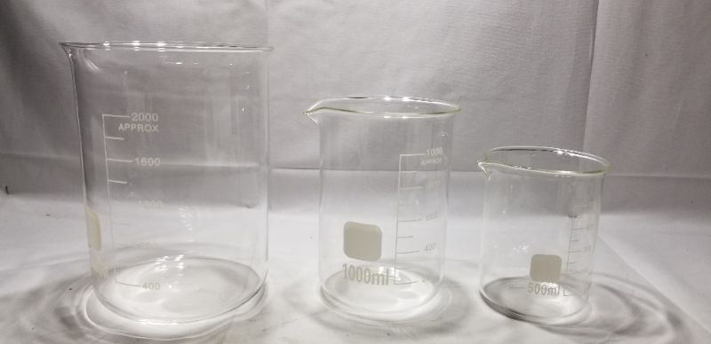 Photo 2 of 6.9 fl oz, 33.8 fl oz, 67.6 fl oz Graduated Glass Beaker Set, Low Form Measuring Cup with 1 Beaker Brush