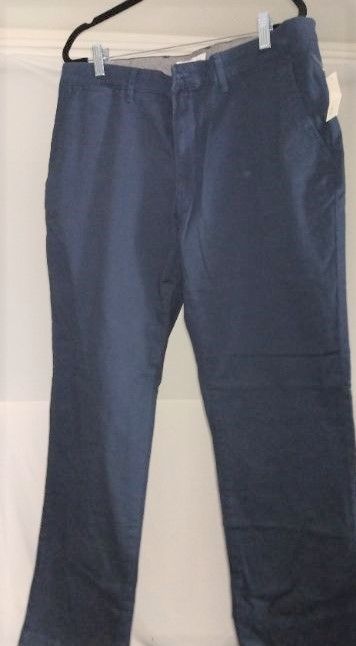 Photo 1 of AMAZON ESSENTIALS MEMN'S WORK PANTS, BLUE, 36 X 30