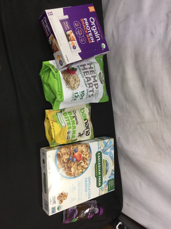 Photo 1 of BUNDLE OF FOOD
HAPPY BABY PRUNES BABY FOOD EXP AUG 2021
BOX OF CASCADIAN FARM VANILLA CHIA CRUNCH CEREAL EXP SEP 9, 2021
BANANA BITES ORGANIC EXP NOV 23, 2021
HEMP HEARTS SEEDS EXP NJAN 31, 2023
ORGANIC PROTEIN BARS SMORES FLAVOR EXP 11/12/2021
