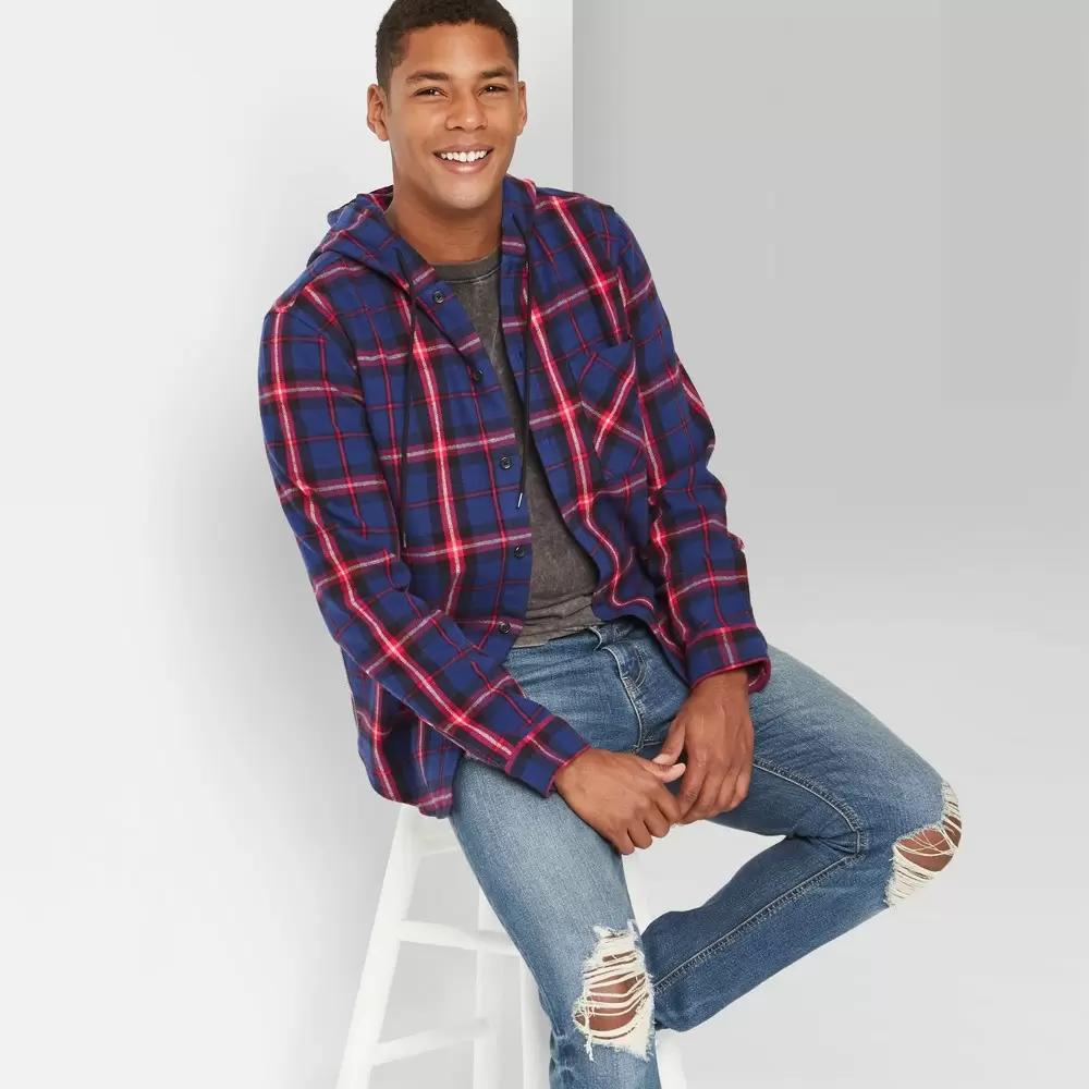 Photo 1 of Men's Plaid Hooded Flannel Long Sleeve Button-Down Shirt - Original Use Xavier N MEDIUM 
