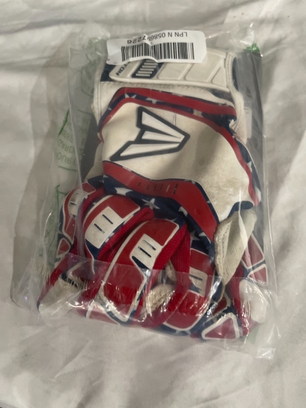 Photo 1 of BASEBALL GLOVES MEDIUM 