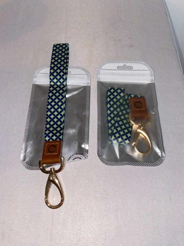 Photo 1 of 2PC LOT
CHIRPER KEYCHAIN, 2 COUNT