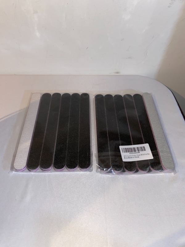 Photo 2 of 2PC LOT
12PCS Nail Files,Professional Manicure Pedicure Tools Which Can Shape and Smooth Your Nails,Emery Boards Nail File for Acrylic Natural Nails,10PCS Black 100/180 Grit and 2PCS Purple 180/240 Nail File, 2 COUNT