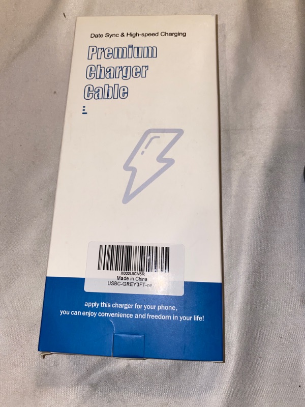 Photo 2 of 2PK LIGHTING TO 30... 5S/5C PAD WHITE, DATA CABLE 

USBC-GREY 3FT

USB C-CAR CHARGER, TYPE C CABLE 3.3FT