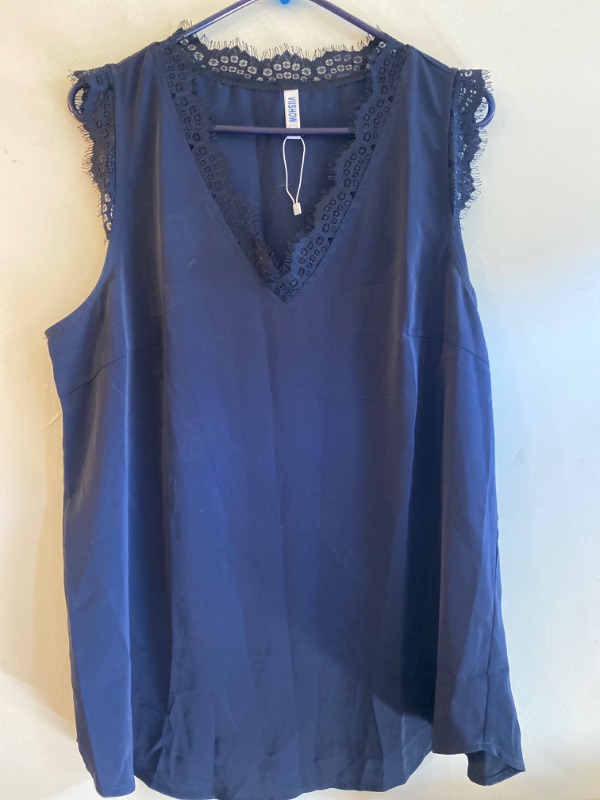 Photo 1 of WOMEN'S NAVY TANK BLOUSE, SIZE XL, USED 