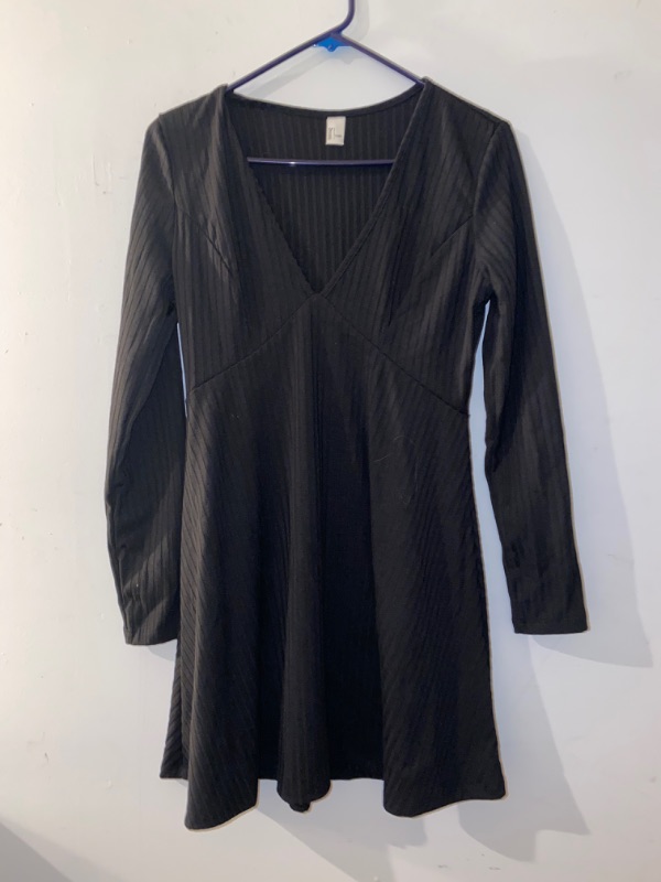 Photo 1 of WOMEN'S BLACK LONG SLEEVE DRESS, V NECK, SIZE L