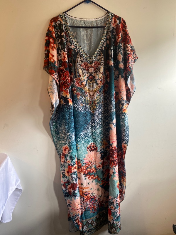 Photo 1 of WOMEN'S LOOSE PRINT DRESS, ONE SIZE 