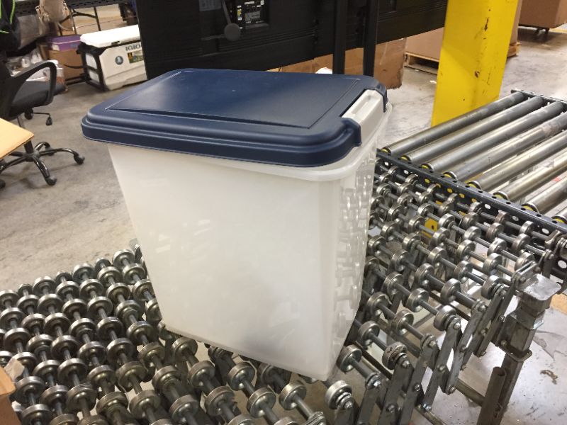 Photo 1 of 33QT PET FOOD STORAGE 
