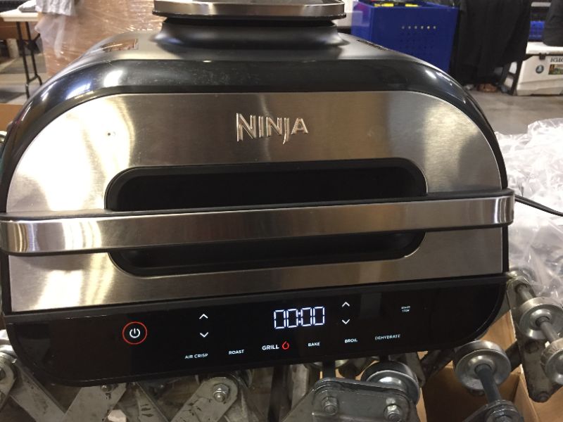 Photo 4 of Ninja Foodi XL 5-in-1 Indoor Grill with 4-Quart Air Fryer, Roast, Bake, Dehydrate, BG500A
