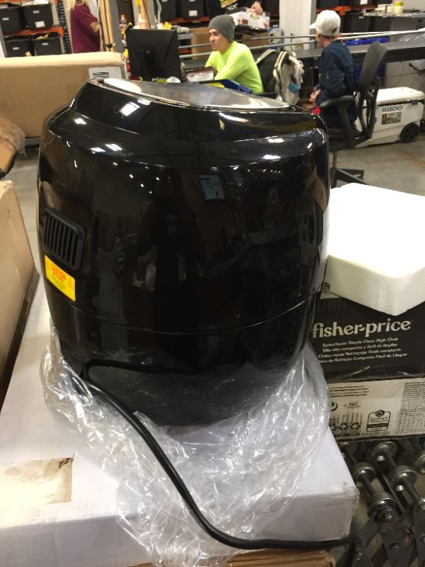 Photo 1 of 8-in-1 5.8 Qt. Black Electric Air Fryer with Recipe Book