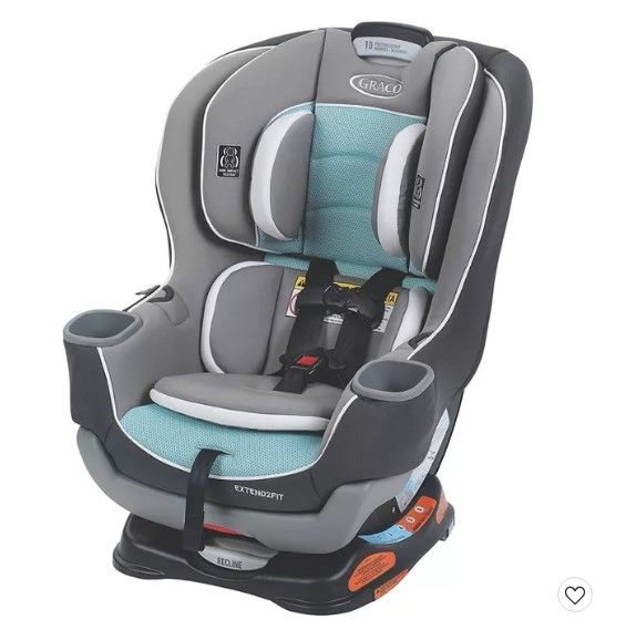 Photo 1 of Graco Extend2Fit Convertible Car Seat