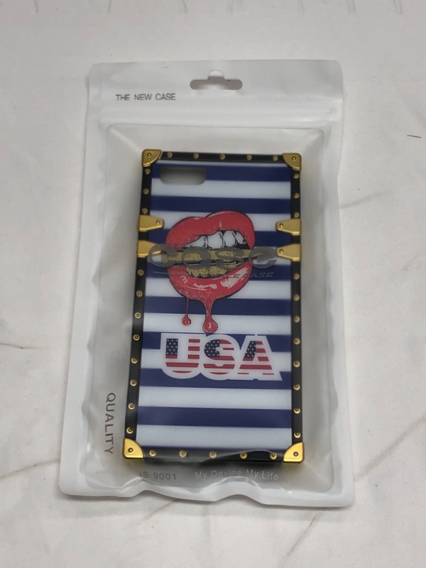 Photo 1 of IPHONE 7/8/SE PHONE CASE 