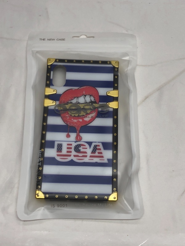 Photo 1 of IPHONE X/XS PHONE CASE 