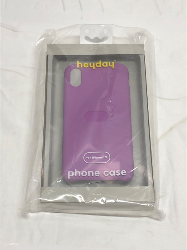 Photo 1 of PURPLE IPHONE X PHONE CASE 