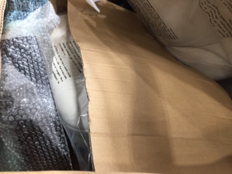 Photo 1 of Serta Big and Tall Executive Office Chair - White