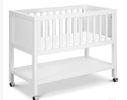 Photo 1 of Davinci Archie Portable Bassinet in White
Dimensions (Overall): 30 Inches (H) x 20.1 Inches (W) x 37.9 Inches (D)
