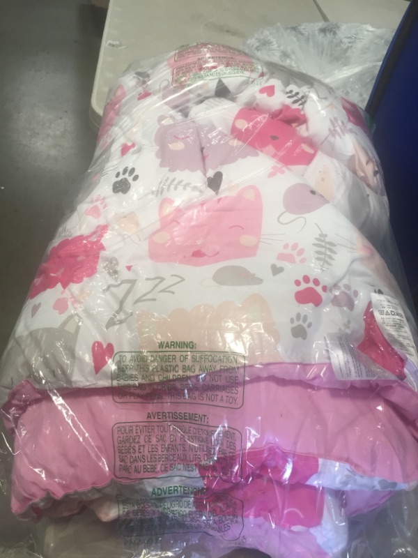 Photo 1 of AMAZON BASICS PINK CAT COMFORTOR
TWIN