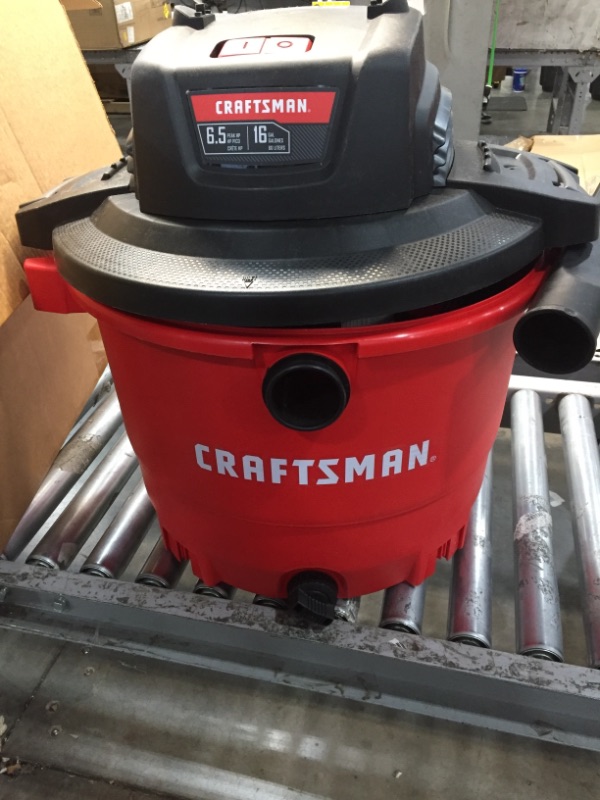 Photo 2 of CRAFTSMAN CMXEVBE17595 16 Gallon 6.5 Peak HP Wet/Dry Vac, Heavy-Duty Shop Vacuum with Attachments
