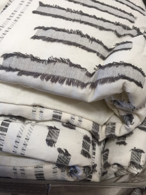 Photo 3 of INK+IVY Rhea 100% Cotton Comforter, Clipped Jacquard Stripes Modern Luxe All Season Down Alternative Bed Set, King/Cal King, Ivory/Charcoal 3 Piece &...
MISSING PILLOW CASES