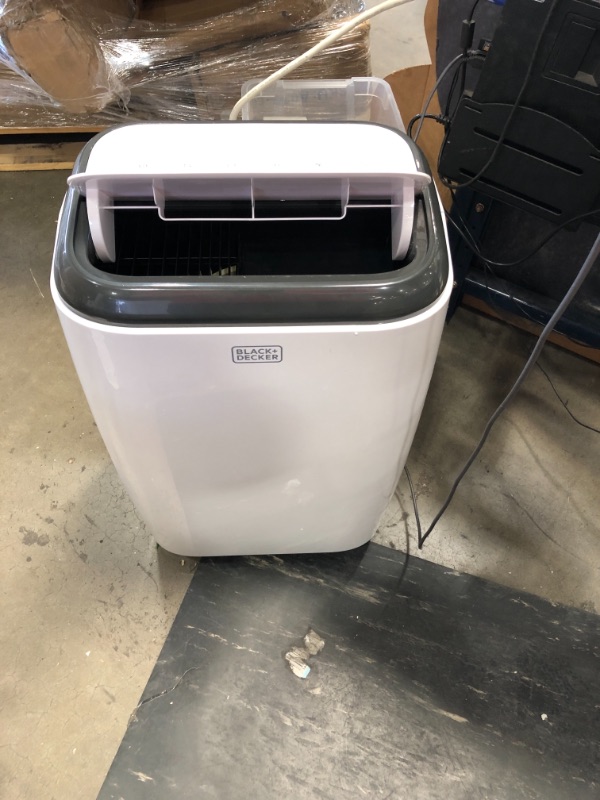 Photo 2 of BLACK+DECKER BPP10WTB Portable Air Conditioner with Remote Control, 10,000 BTU SACC/CEC (14,000 BTU ASHRAE), Cools up to 450 Square Feet, White