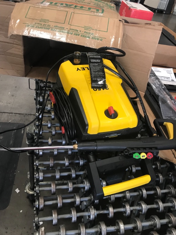 Photo 4 of Stanley SHP2150 Electric Pressure Washer with Spray Gun, Quick Connect Nozzles Foam Cannon, 25' Hose, Max PSI 2150, 1.4 GPM
**USED, GREAT CONDITION**