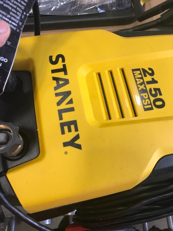 Photo 3 of Stanley SHP2150 Electric Pressure Washer with Spray Gun, Quick Connect Nozzles Foam Cannon, 25' Hose, Max PSI 2150, 1.4 GPM
**USED, GREAT CONDITION**