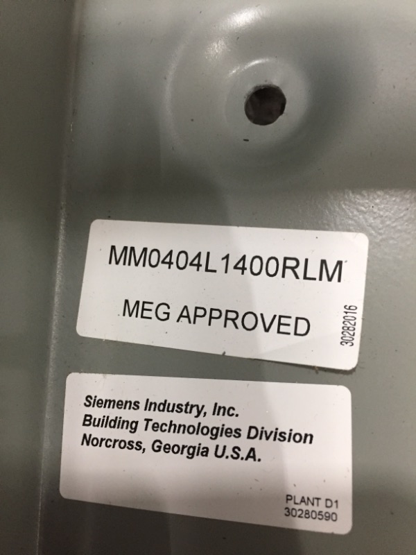 Photo 7 of Siemens MM0404L1400RLM 400-Amp Levery Bypass Meter Main Combination with and Ringless Cover
