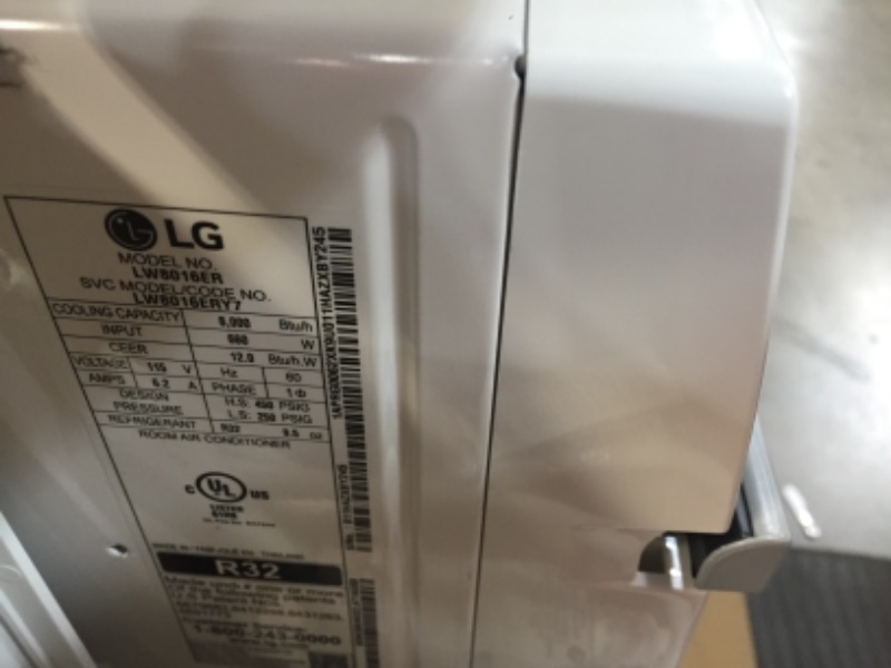 Photo 4 of LG LW8016ER 8,000 BTU 115 Volt 12.0 EER Window Air Conditioner