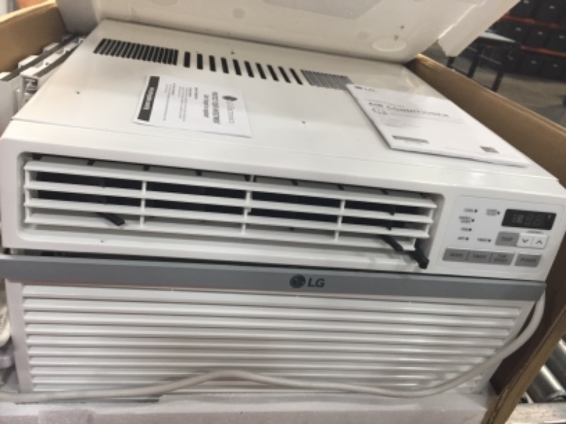 Photo 2 of LG LW8016ER 8,000 BTU 115 Volt 12.0 EER Window Air Conditioner