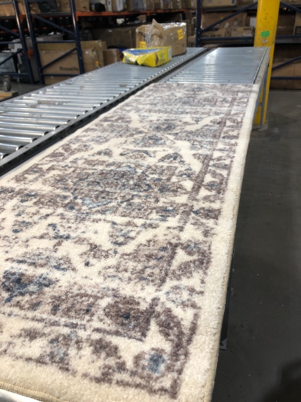 Photo 1 of 2' X 6' RUNNER RUG