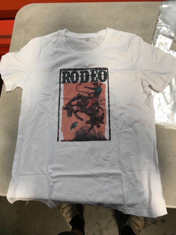 Photo 1 of WOMENS MEDIUM RODEO GRAPHIC TEE