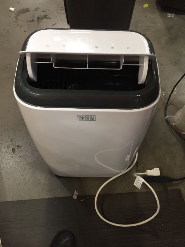 Photo 4 of BLACK+DECKER BPP05WTB Portable Air Conditioner with Remote Control, 5, 000 BTU SACC/CEC , Cools Up to 150 Square Feet, White