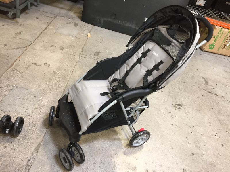 Photo 4 of Defective doesn’t fold---missing trade------ Lightweight Compact Baby Stroller 