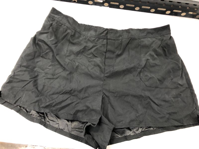 Photo 1 of black short with pockets size 24
